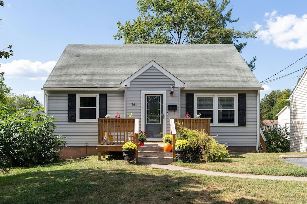 761 Florence Ave, Waynesboro, VA 22980 - photo 1
