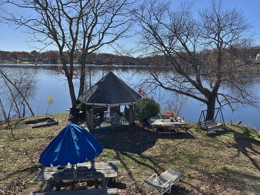 19 Pelletier Dr, Bellingham, MA 02019 - photo 1