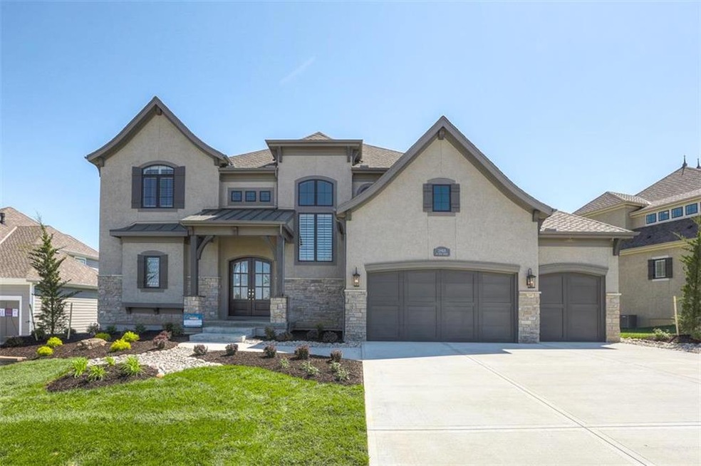 9272 Deer Run St, Lenexa, KS 66220 - photo 1