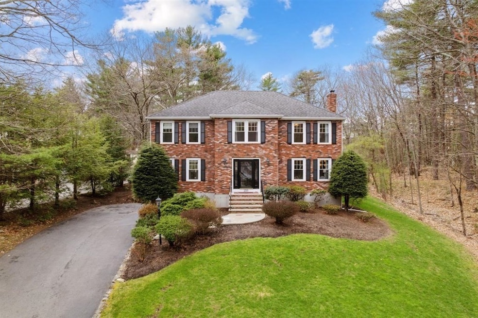 258 Bridges Ln, North Andover, MA 01845 - photo 1