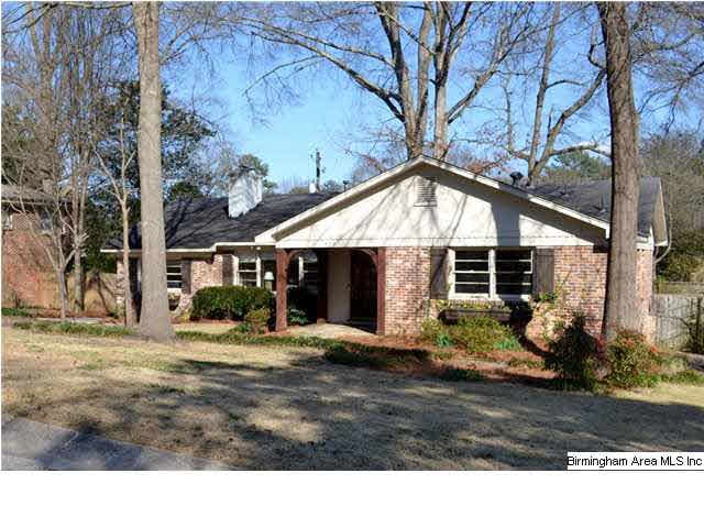 Welcome Home! This low maintenance 4-sided brick, 