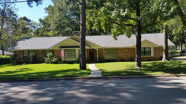 3206 Lake Forest Dr, Nacogdoches, TX 75964 - photo 1