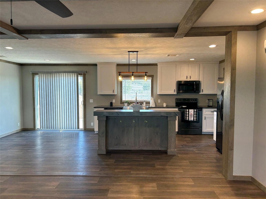 155 Upper Denton Ct, Weatherford, TX 76085 - photo 1