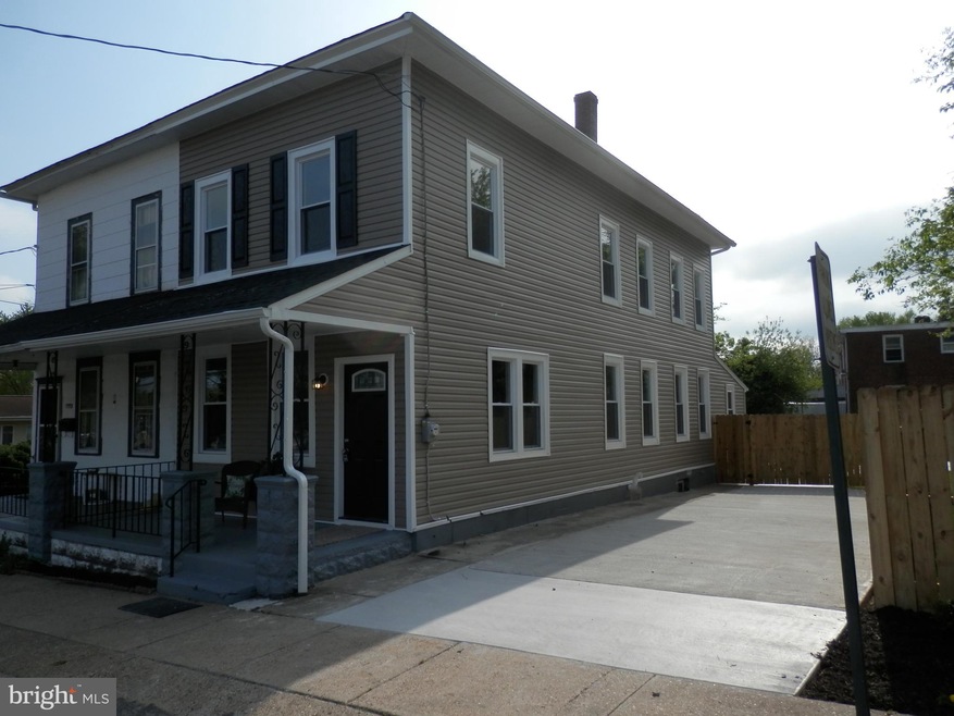 150 King St, Mount Holly, NJ 08060 - photo 1