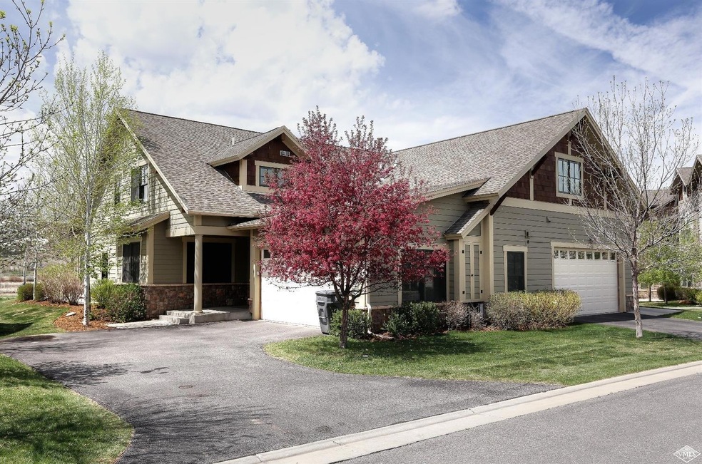 Autumn Exterior view (From previously li