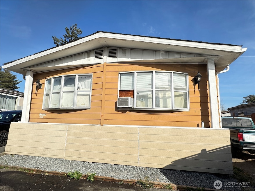 6607 52nd Avenue Ct W unit 4, University Place, WA 98467 - photo 1