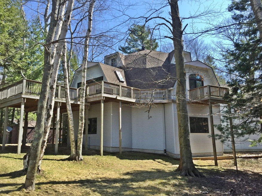 5136 W Fox Farm Rd, Manistee
