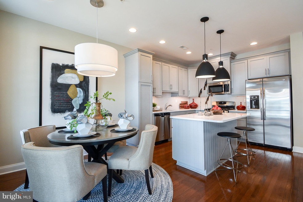 32 N Cannon Ave, Lansdale, PA 19446 - photo 1