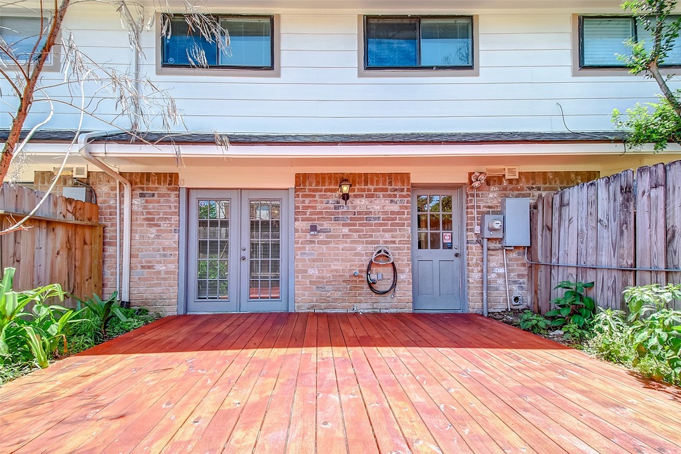 14164 Misty Meadow Ln, Houston, TX 77079 - photo 1