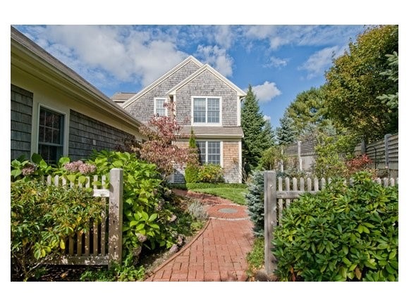 51 Old Bay Rd, New Castle, NH 03854 - photo 1