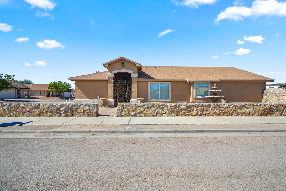 14353 Desert Sage Dr, Horizon City, TX 79928 - photo 1