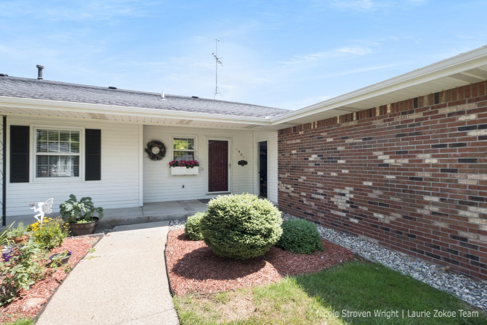 1901ElizabethLane-28