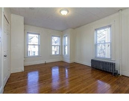 170 Hudson St unit 1, Somerville, MA 02144 - photo 1