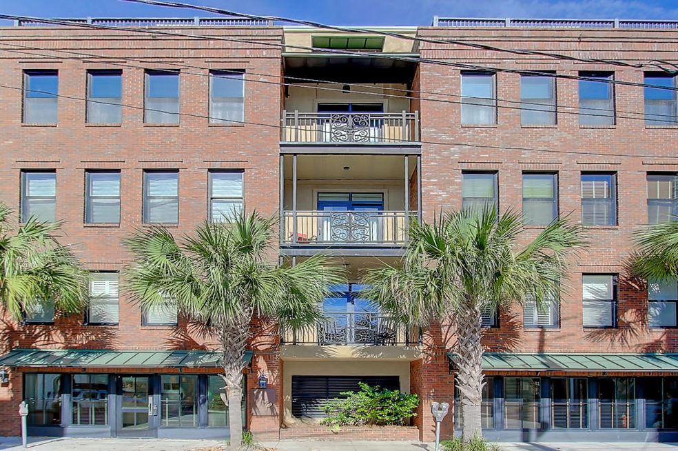 76 Society Street #33