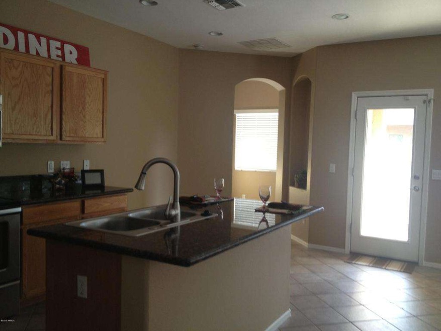 KITCHEN-1