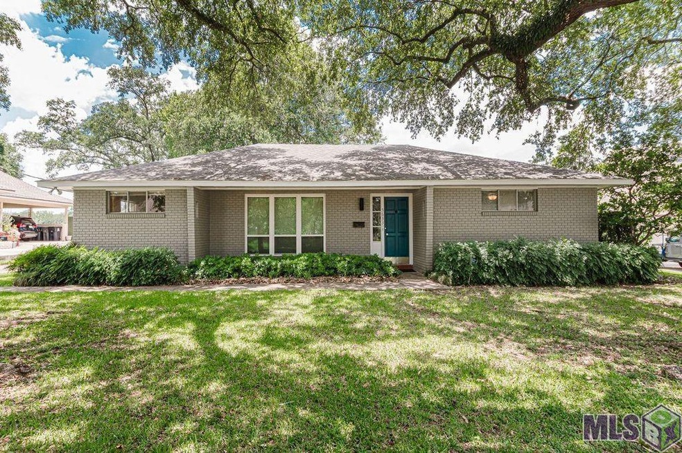 5633 Sandalwood Dr, Baton Rouge, LA 70806 - photo 1