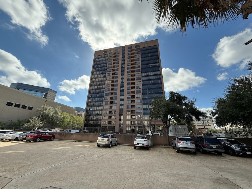 Oxford Condominium unit 1403, Houston, TX 77056 - photo 1