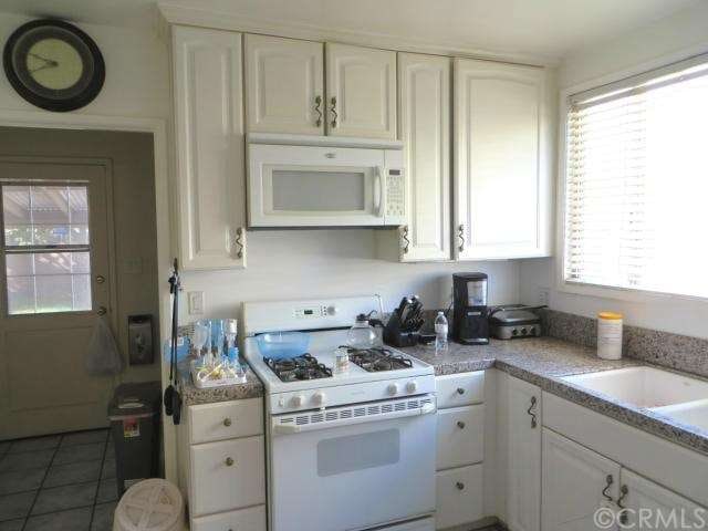 2717 Flangel St, Lakewood, CA 90712 - photo 1