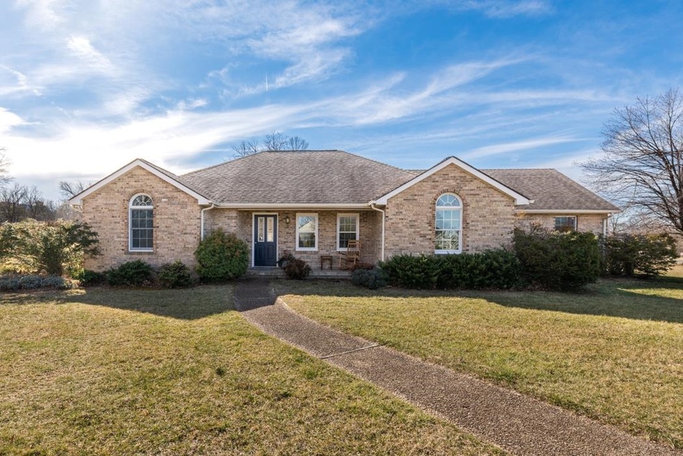 88 Cranberry Dr, Stuarts Draft, VA 24477 - photo 1