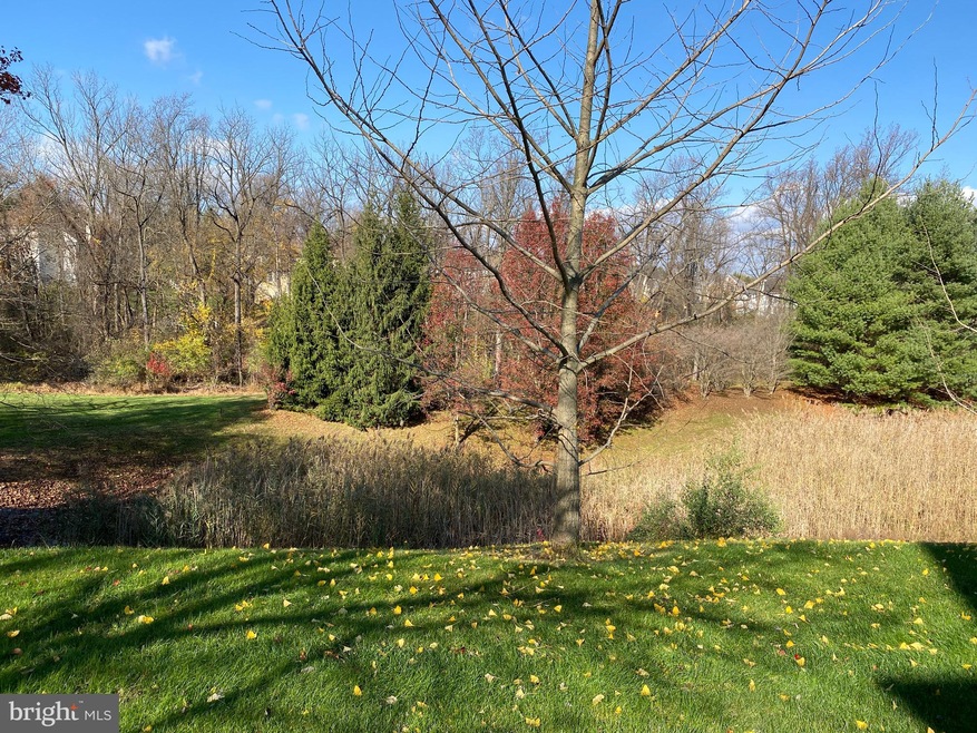 536 Springview Ln, Phoenixville, PA 19460 - photo 1