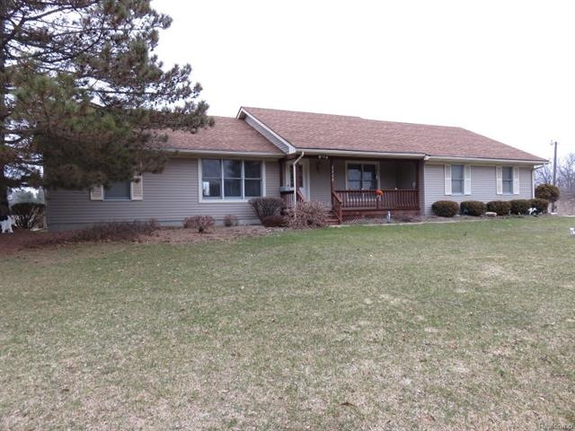Low maintenance 1 story ranch