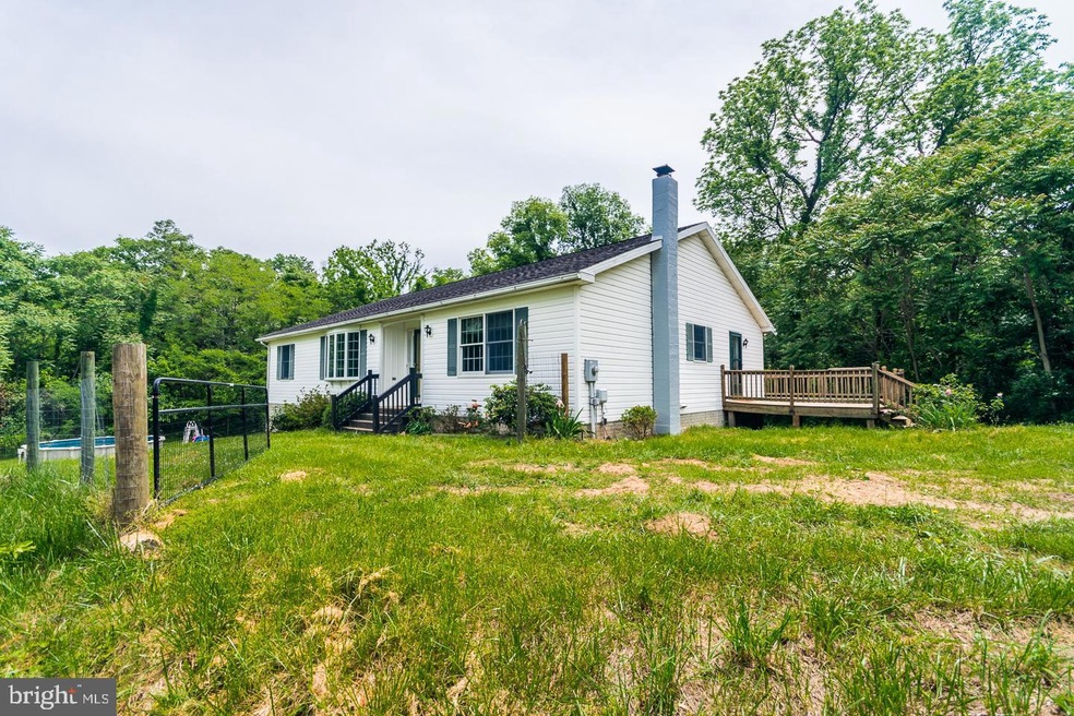 81 Mish Rd, Bunker Hill, WV 25413 - photo 1