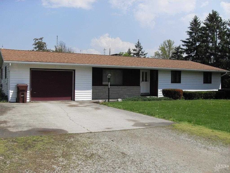 9555 SW 2nd St, Geneva, IN 46740 - photo 1