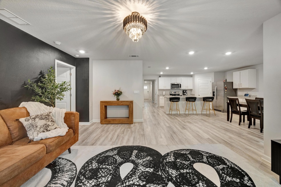 3222 Oxmore