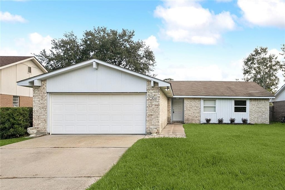 755 Ridgewood Loop, Mandeville, LA 70471 - photo 1