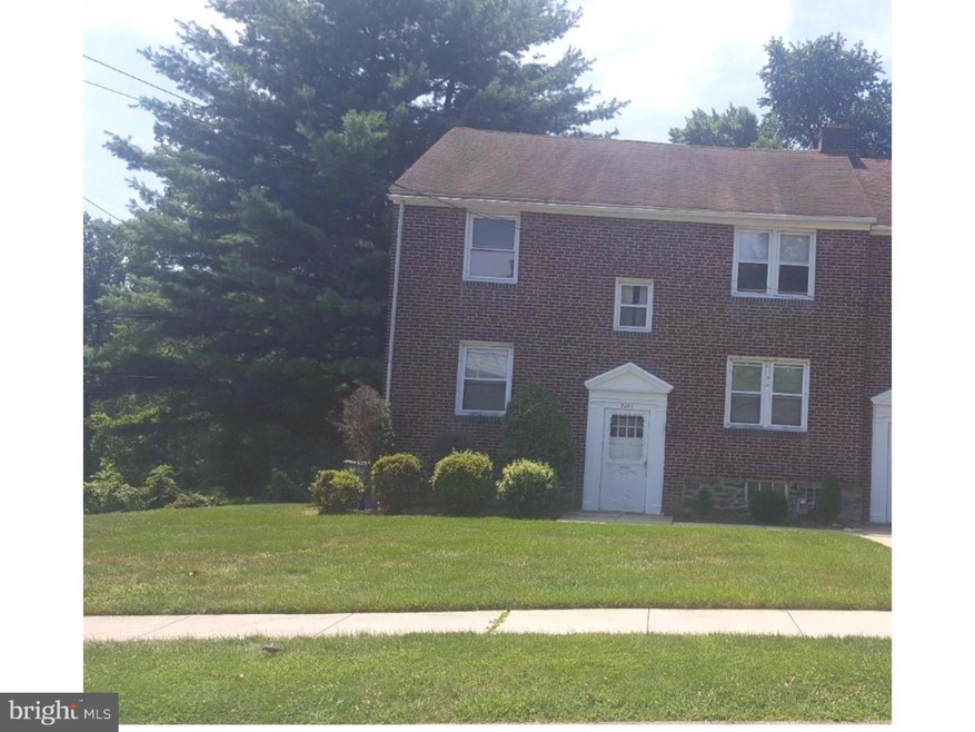 2202 Steele Rd, Drexel Hill, PA 19026 - photo 1