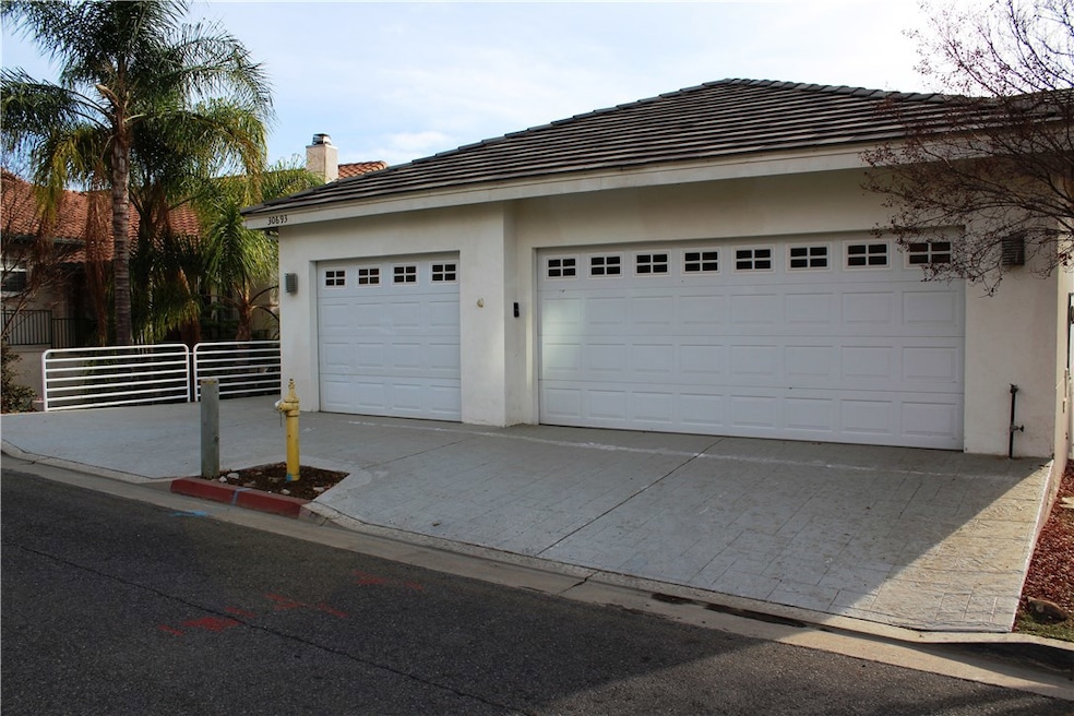 30693 Early Round Dr, Canyon Lake, CA 92587 - photo 1