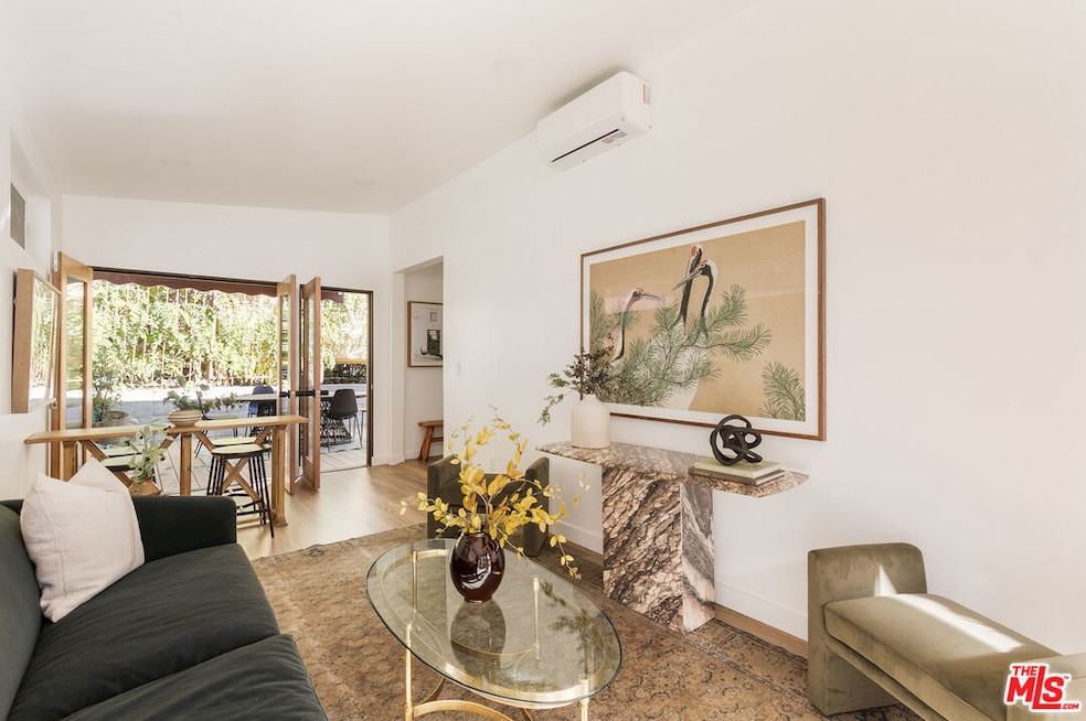 305 W Avenue 38, Los Angeles, CA 90065 - photo 1