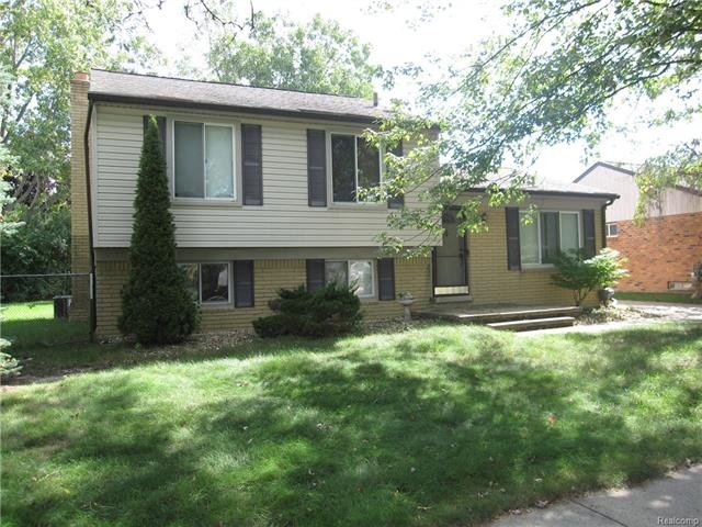 1681 Woodbridge Court - Welcome Home!