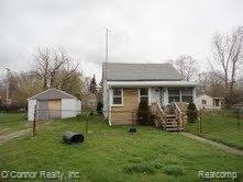 3228 Parker - front.jpg