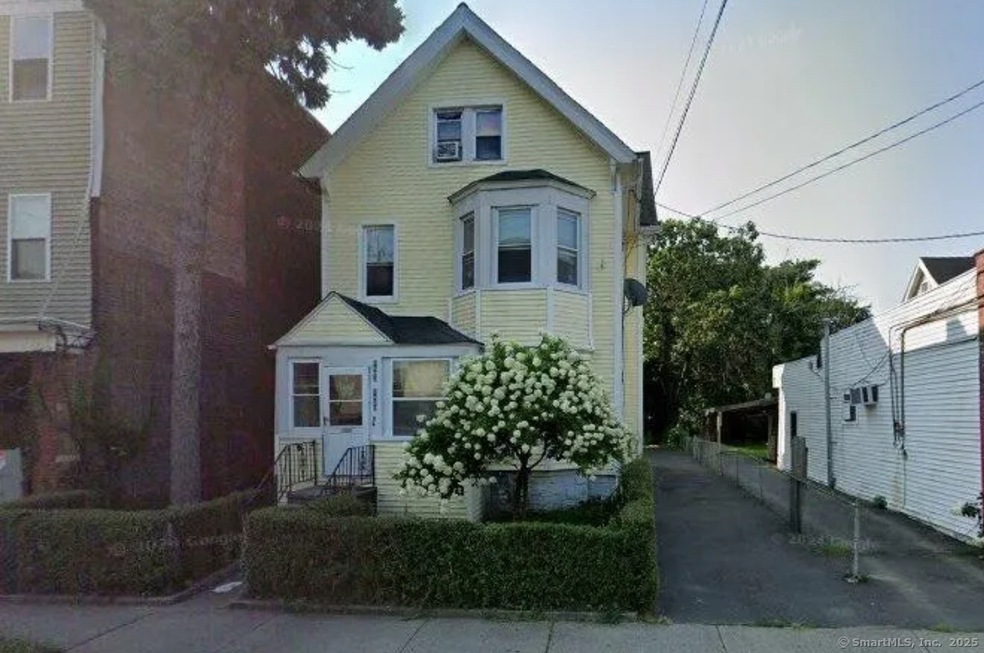 1400 Stratford Ave unit 1, Bridgeport, CT 06607 - photo 1