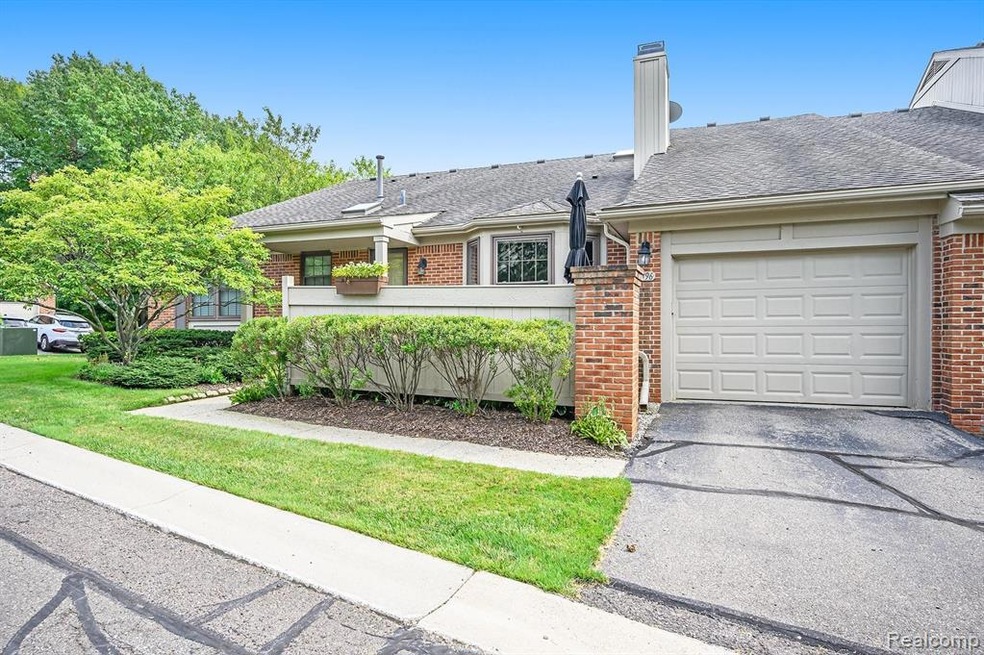 7396 Barrington, Welcome Home