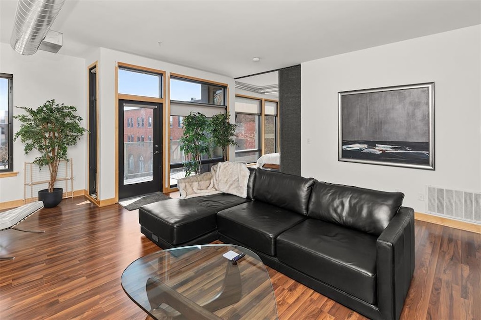 119 4th St unit 306, Des Moines, IA 50309 - photo 1