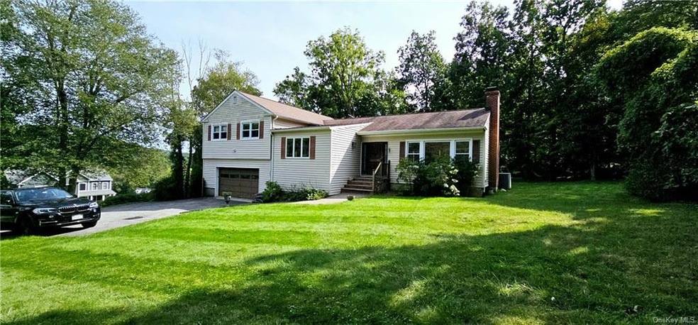 171 Cedar Dr E, Briarcliff Manor, NY 10510 - photo 1