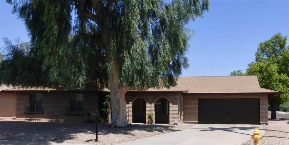2902 W Northview