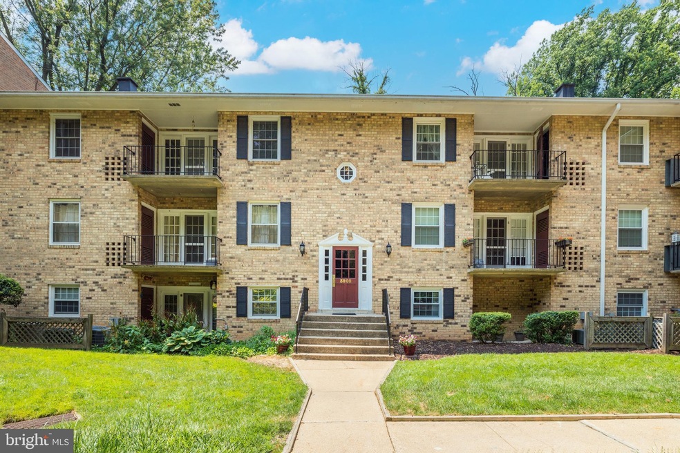 3800 Lyndhurst Dr unit 203, Fairfax, VA 22031 - photo 1
