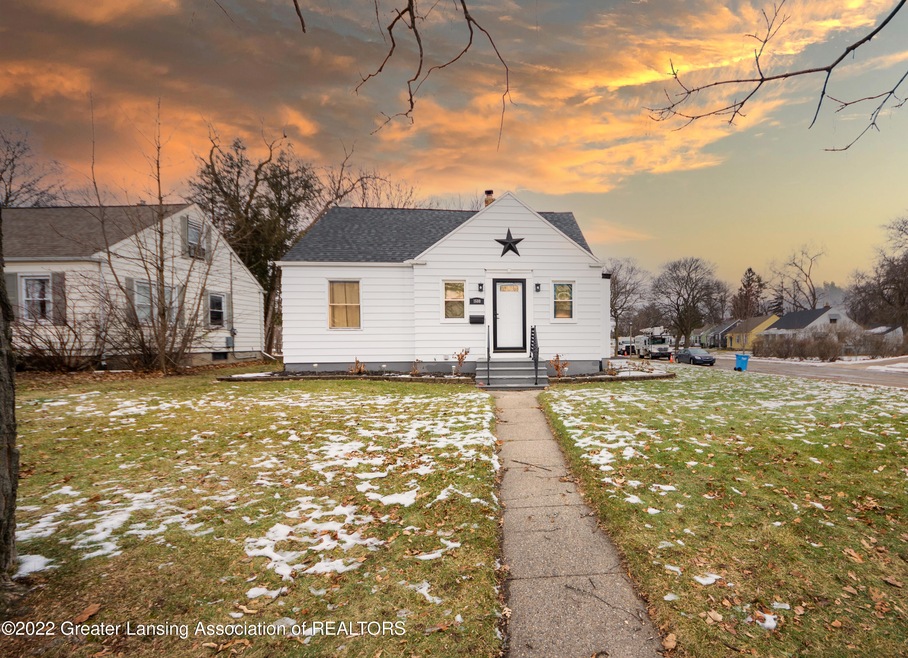 1600 Berkeley Dr, Lansing, MI 48910 - photo 1