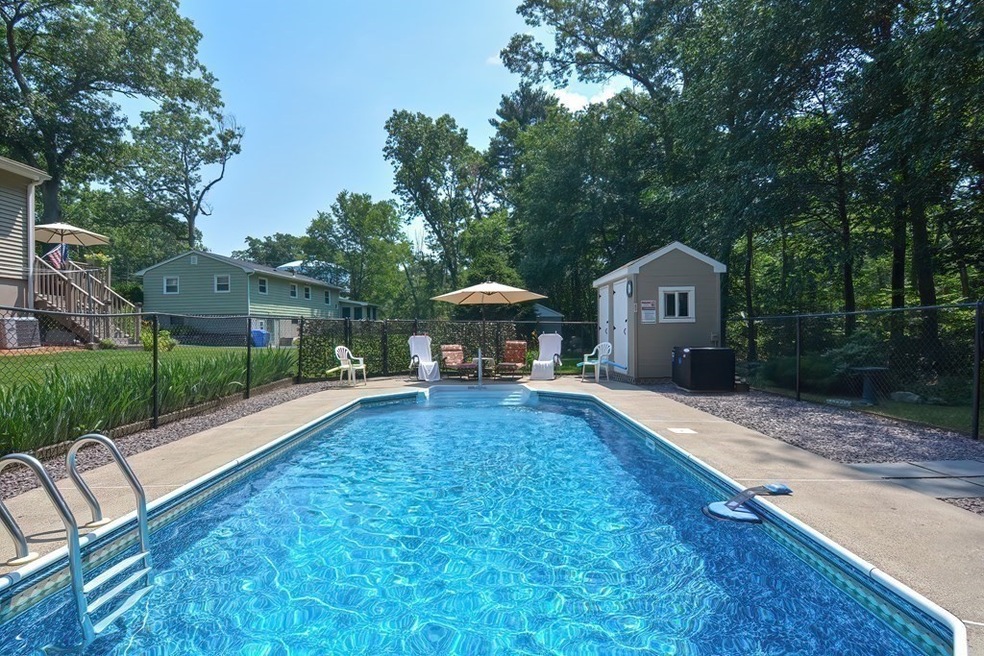 364 Underwood St, Holliston, MA 01746 - photo 1