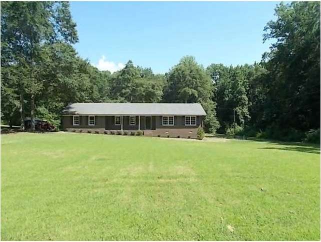 218 Baker St, Statham, GA 30666 - photo 1