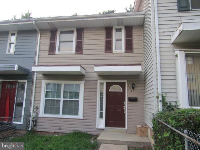 134 Daimler Dr unit 7, Capitol Heights, MD 20743 - photo 1