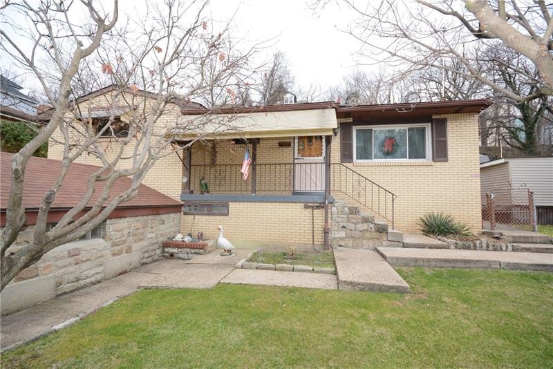 All Brick Ranch home Just minutes to South Side!! 