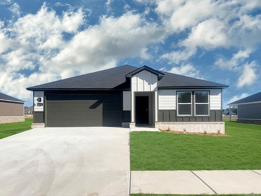 6412 Newark Dr, Bryant, AR 72002 - photo 1