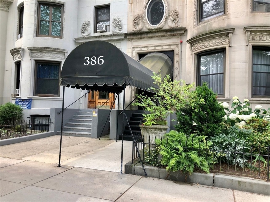 386 Commonwealth Ave unit 2, Boston, MA 02215 - photo 1