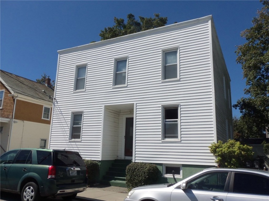 85 Marchant St unit 1, Newport, RI 02840 - photo 1