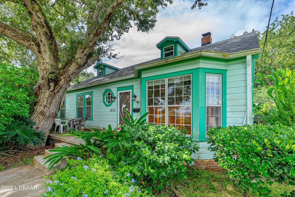 1206 S. Riverside-20
