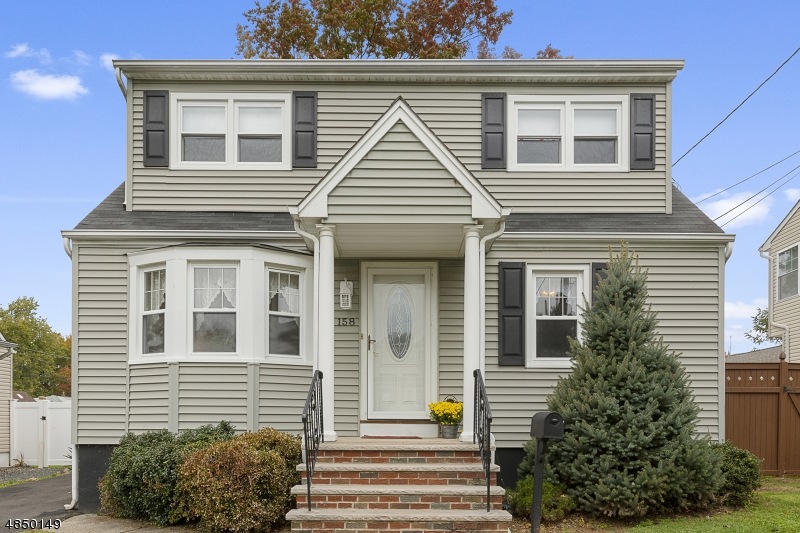 158 Bucknell Ave, Woodbridge, NJ 07095 - photo 1